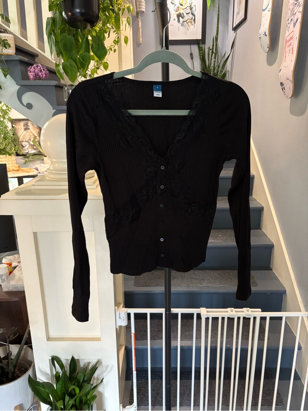 Old Navy Black Ribbed Lace-Trim Button-Front Long Sleeve Top